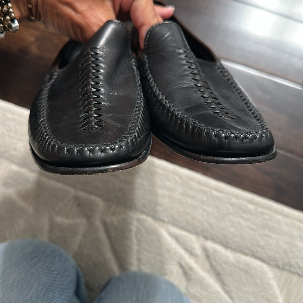 Cole Haan black ultra soft loafers with a simple brown trim size 6.5 - Picture 8 of 9